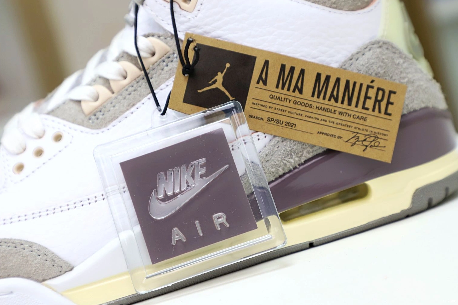 MANIÉRE JORDAN WMNS 3 X AIR 0811